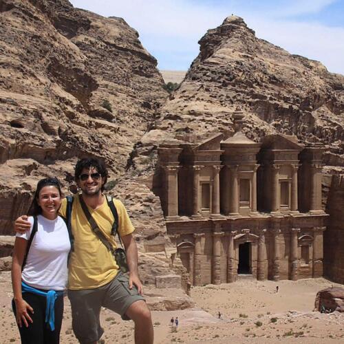 Fred e Letícia no Monastério, na cidade de Petra, Jordânia